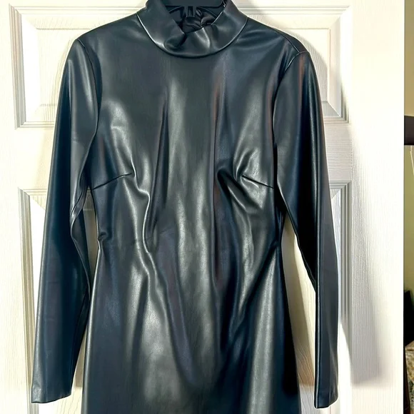 green emerald velvet dress Bardot Womens Lexi Faux-Leather Mini Dress, Size 10 – Vanessa Jane main image 1